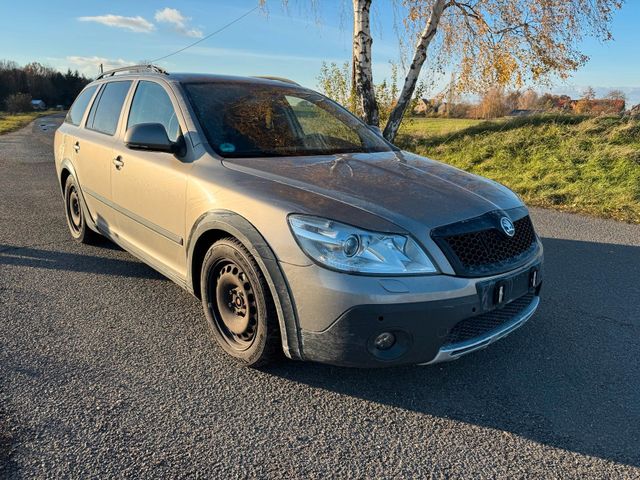 Skoda Octavia Scout 2,0TDI*Xenon*Navi*AHK