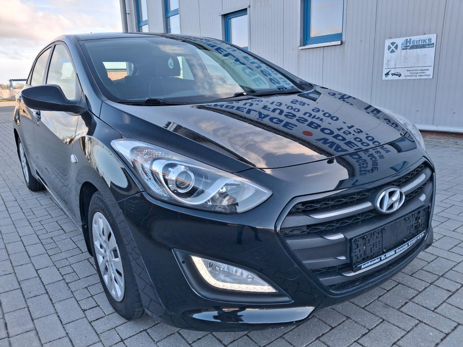 Hyundai i30 blue 1.4 Trend**1 Hand**Nur 53 TKM*