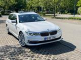 BMW 540i xDrive Touring Pano/AHK/standheizung - BMW 540 mit Benzin-Antrieb: Kombi