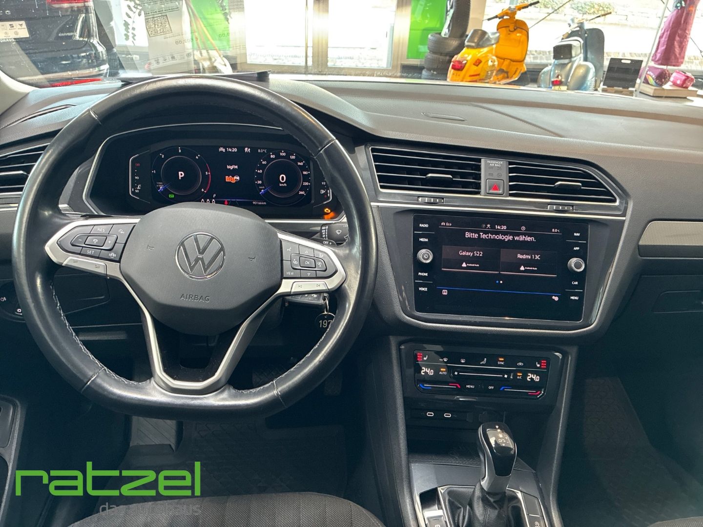 Fahrzeugabbildung Volkswagen Tiguan Allspace 2.0 TDI DSG Life AHK+LED+ACC Dig