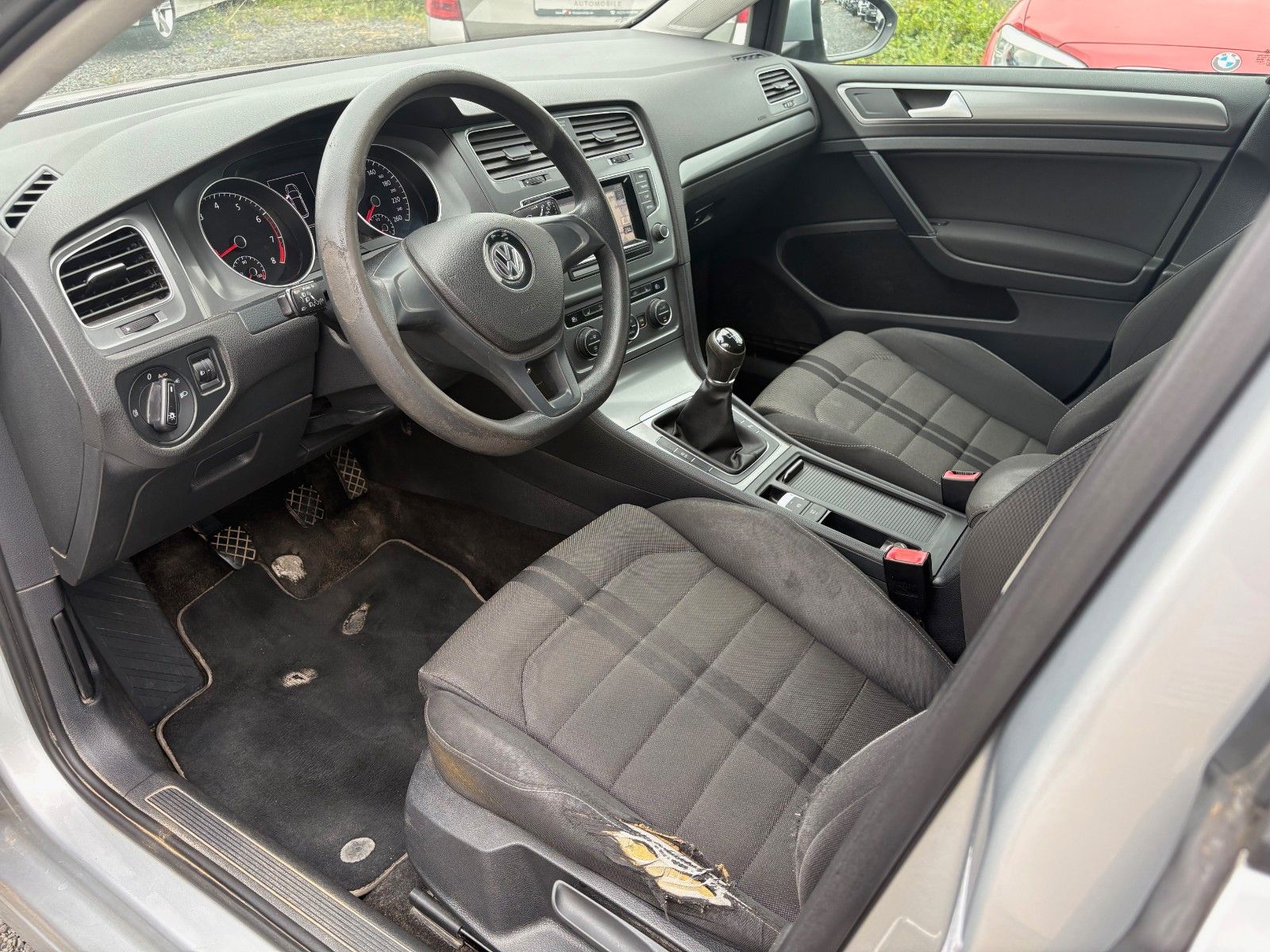 Fahrzeugabbildung Volkswagen Golf VII 1.2 TSI Trendline Navi SPORTSITZE Klima