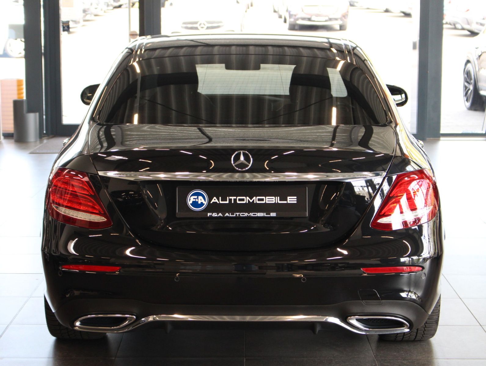 Fahrzeugabbildung Mercedes-Benz E 220 d Sportstyle Edition AMG Line*Widescreen