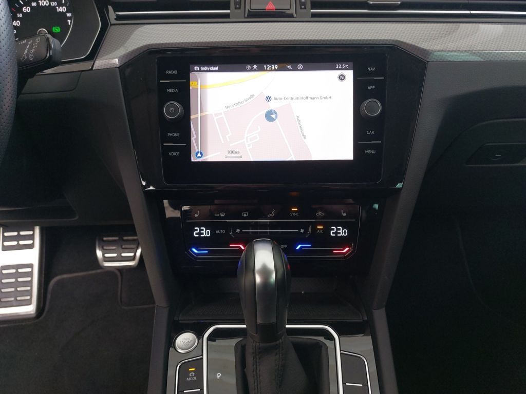 Fahrzeugabbildung Volkswagen Passat Variant 2.0 TDI  DSG 4Motion Alltrack