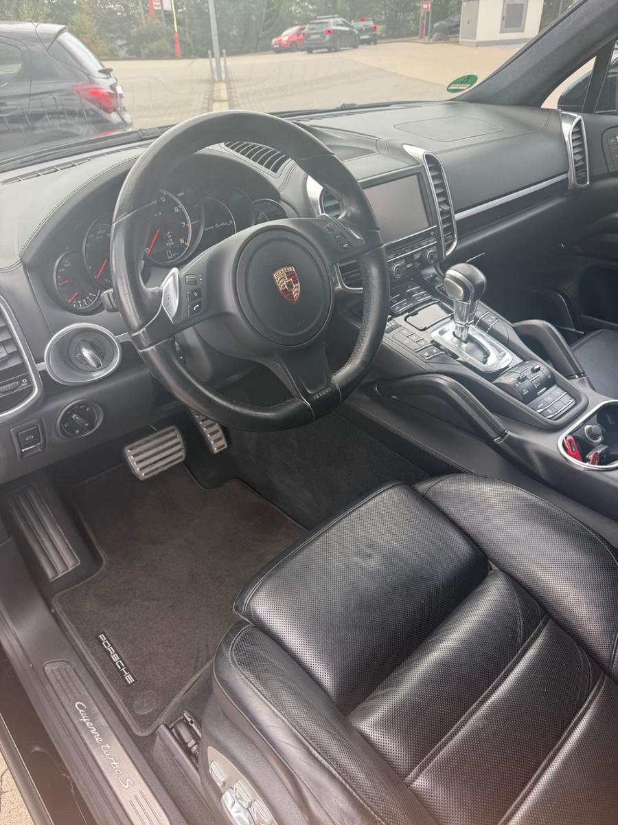 Porsche Cayenne Turbo S, Approved Garantie vorhanden