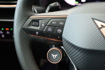 Cupra Leon Sportstourer 1.5 AHK Pano 19Zoll Sennheiser