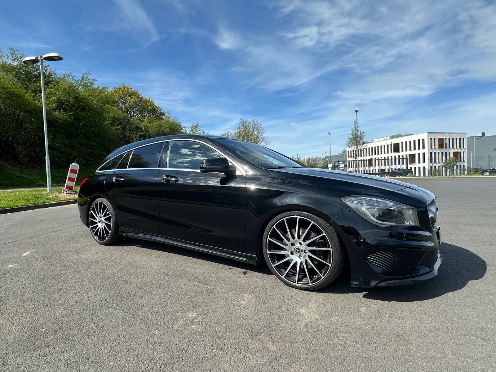 MERCEDES-BENZ CLA 220 Shooting Brake CLA 220 d DCT AMG Lin...
