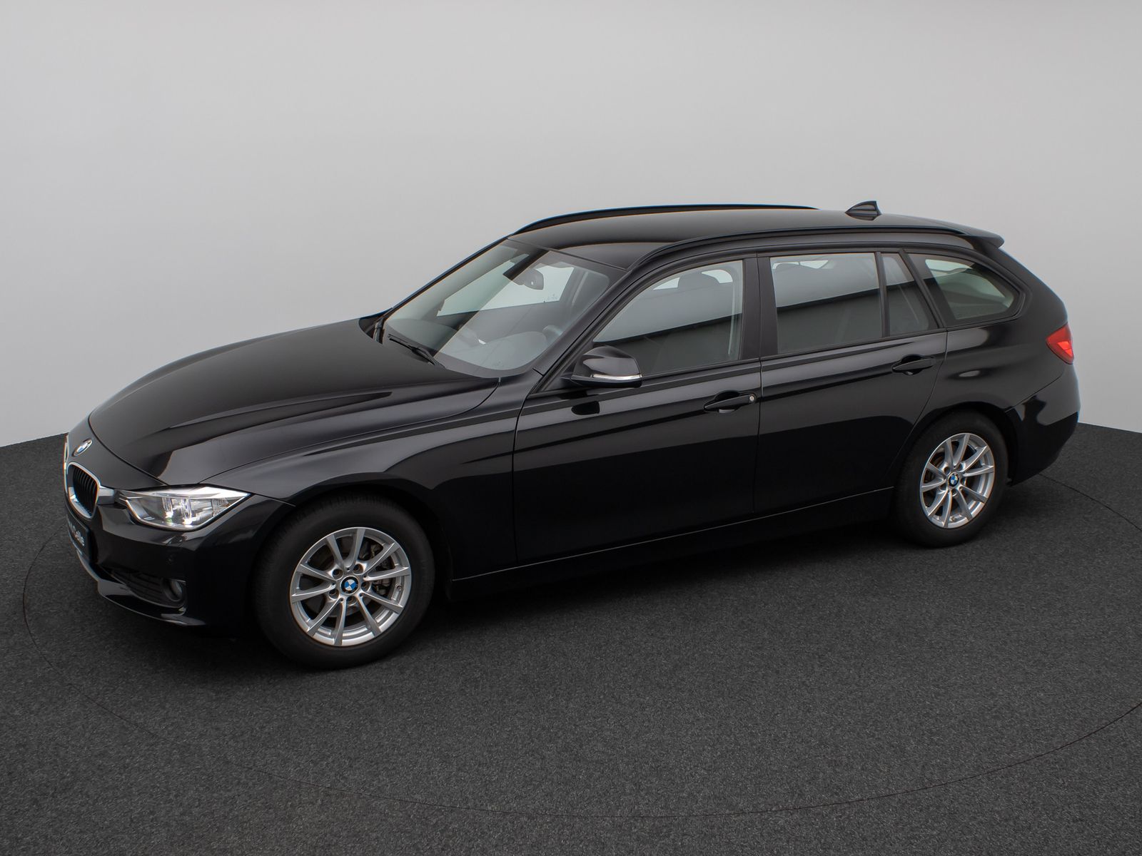 Fahrzeugabbildung BMW 320d Navi PDC Sitzhzg Xenon Geschwindigkeitsreg