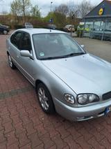 Toyota Corolla 1.6 Sol Automatik sol - gebrauchte Toyota Corolla aus dem Jahr 2001