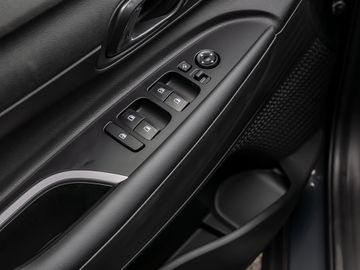 Hyundai i20 1.0 Trend Kamera Fahrprofilauswahl Navi LED