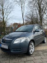 Skoda Roomster 1.4 16V Style Plus mit AHK - Skoda Roomster 1.4-16v