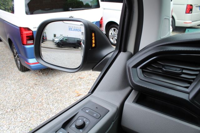 Volkswagen T6.1 Kasten Kombi 150PS DSG LED Navi ALU Extras