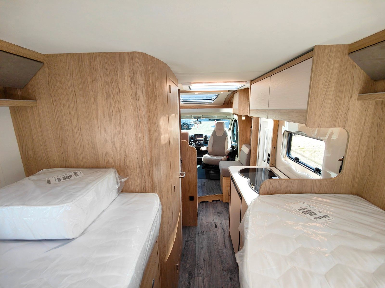 Fahrzeugabbildung LMC Cruiser V 646 G Autom. - JETZT 16.439 € SPAREN -