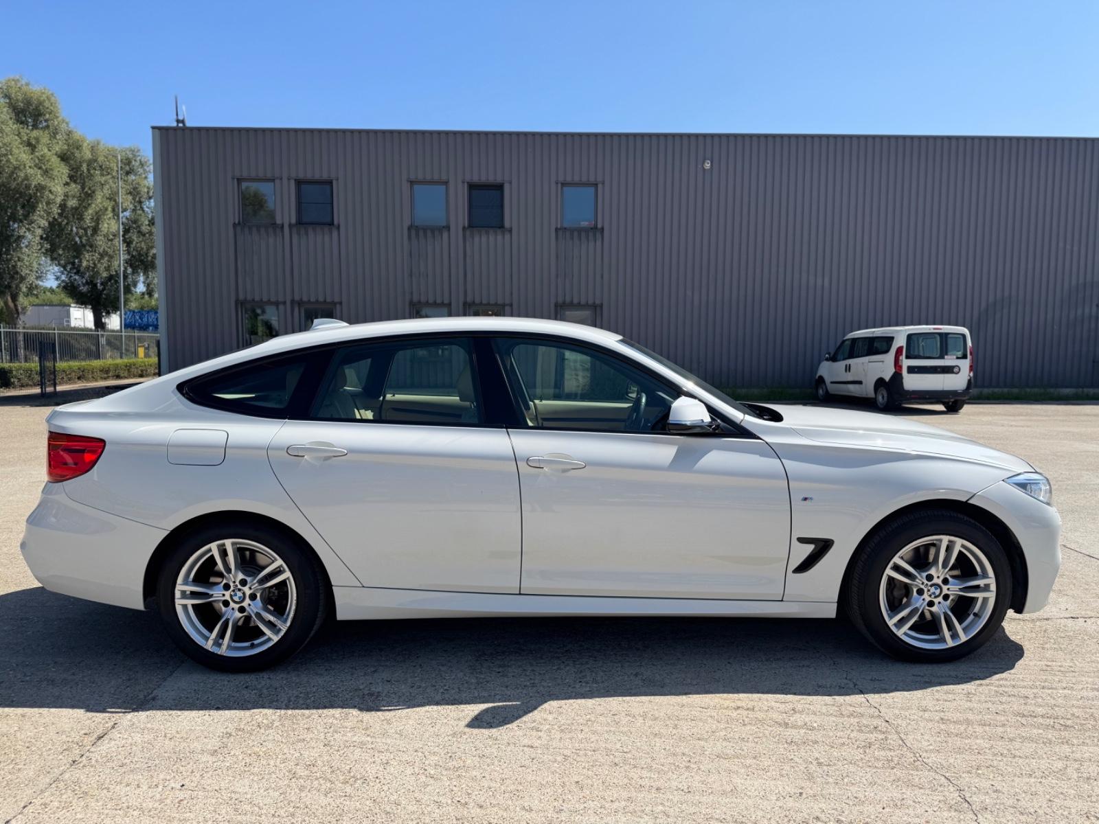 BMW 335i X-DRIVE GRAN TURISMO M-SPORT  HUD AMBIENT
