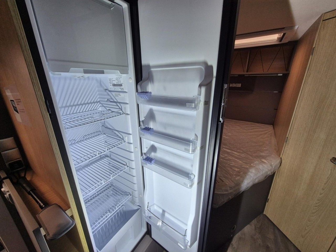 Fahrzeugabbildung LMC Lift H 630 Markise Navigation --TV SAT Radträger