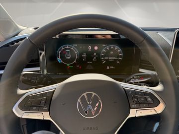 Volkswagen T-Roc - 12