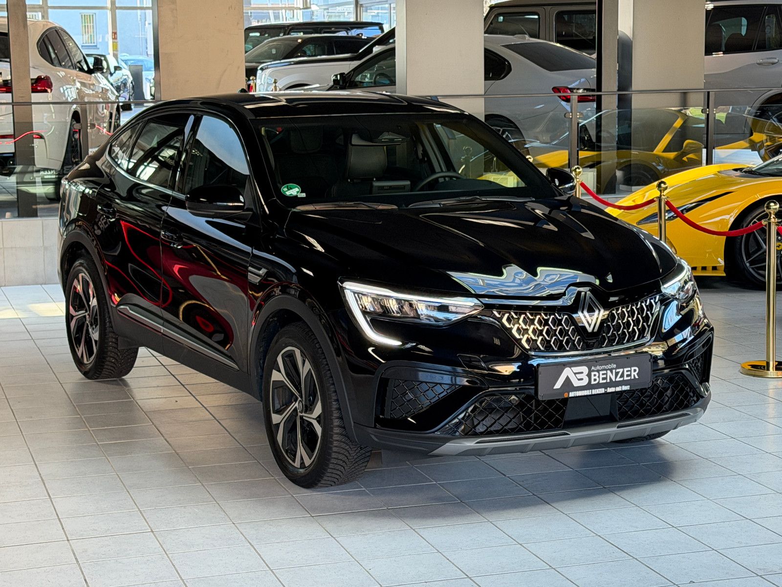 Fahrzeugabbildung Renault Arkana Techno/KAMERA/AMBIENTE/KAMERA/LEDER/ACC