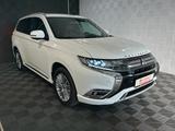 Mitsubishi Outlander PHEV 4WD Plus*360°*LED-SHZ-LEDER-LHZ - Mitsubishi Outlander: Plus