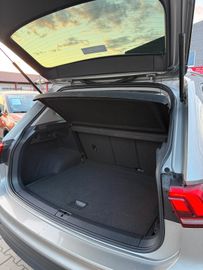 Volkswagen Tiguan - 10