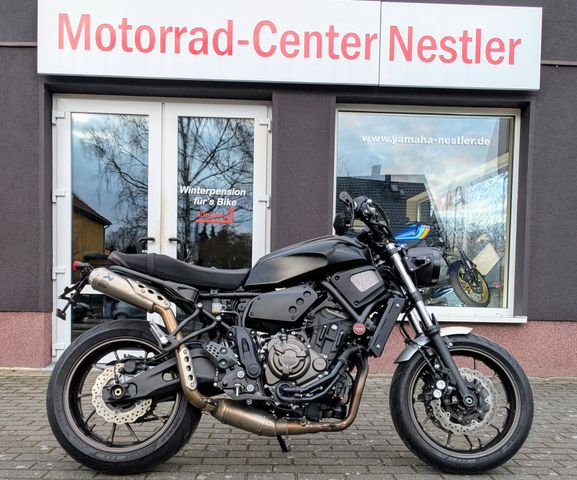 Yamaha XSR 700 + AKRA Tüv und Inspektion neu