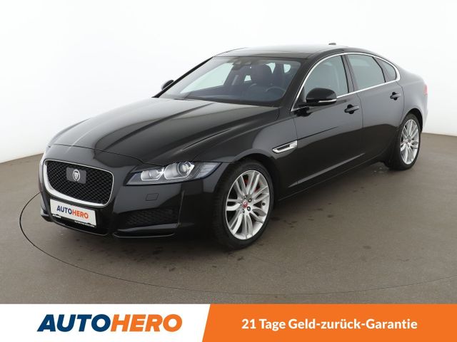 Jaguar XF 20d Prestige Aut.*NAVI*HUD*CAM*SHZ*SPUR*