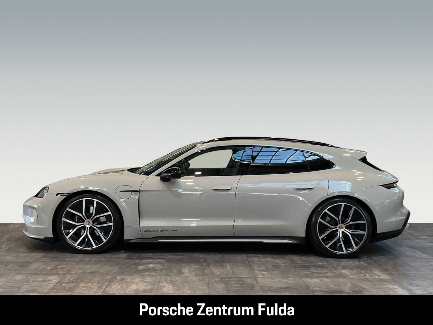 Porsche Taycan Sport Turismo Black Edition InnoDrive imagem 2