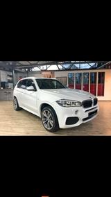BMW X5 xDrive30d - - BMW X5 in Essen