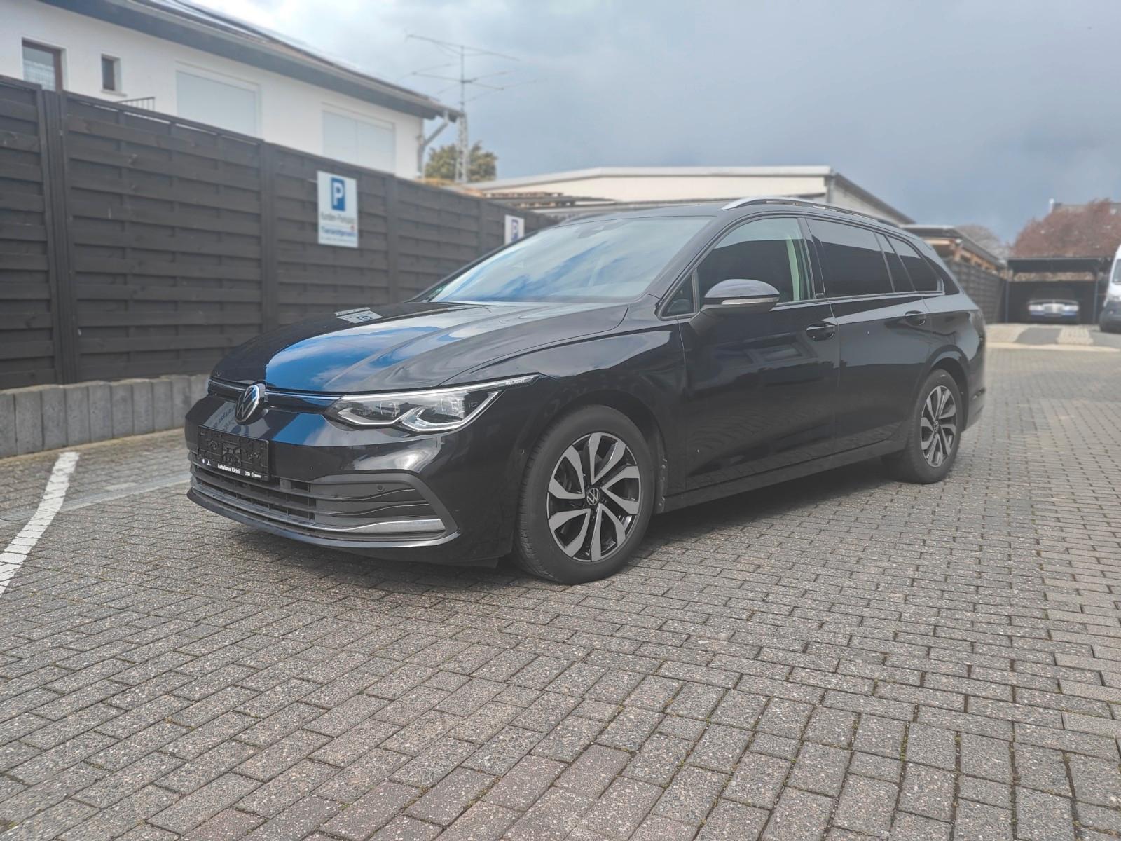 Volkswagen Golf VIII Variant Active Full Service