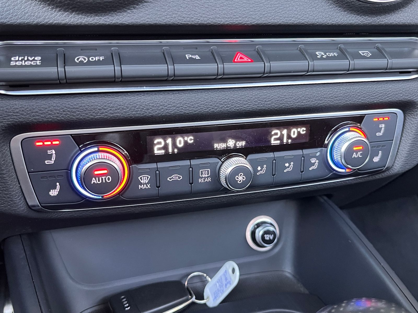 Fahrzeugabbildung Audi A3 Cabriolet 35 TFSI S line sport LED NAV PDC