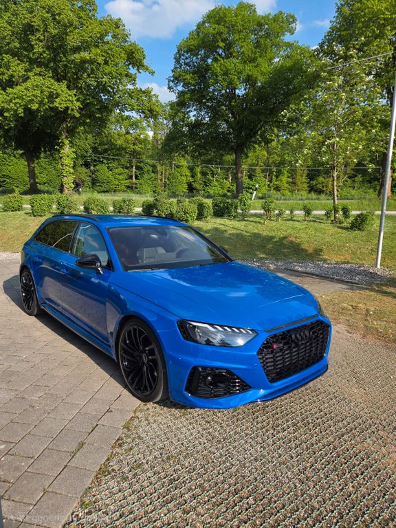 Audi RS4