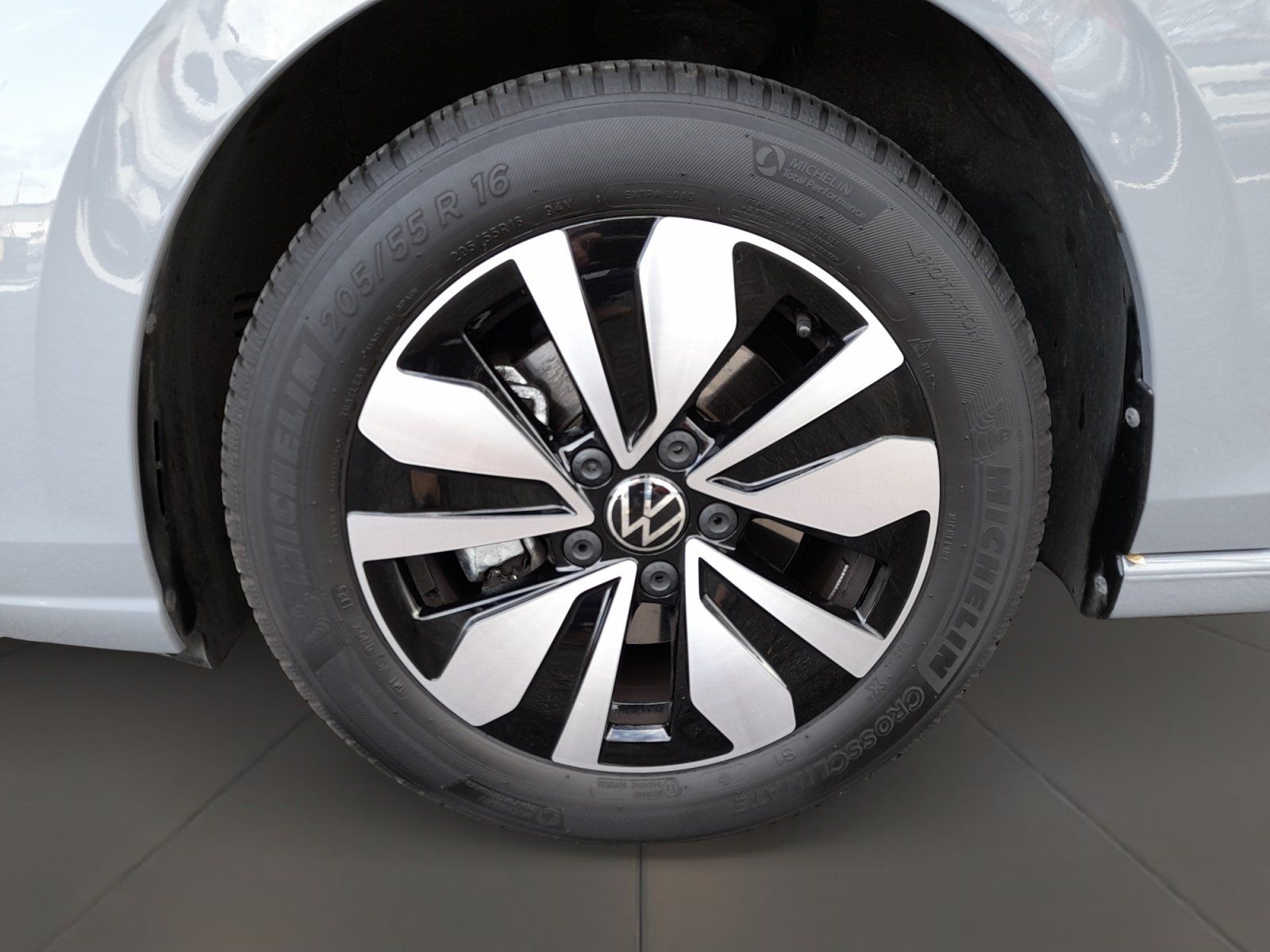 Volkswagen Golf - Bild 6