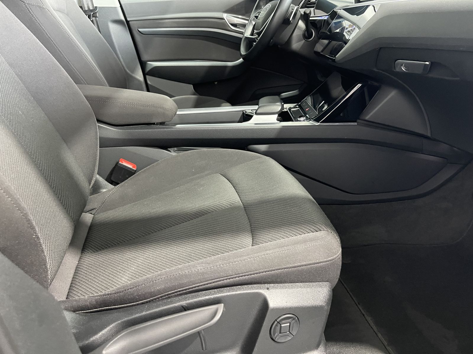 Fahrzeugabbildung Audi e-tron Sportback 55 Quattro*AHK*LED*Cam*