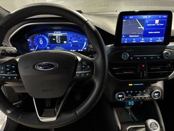 Fotografie 14 des Ford Focus 1.0 EcoBoost Start-Stopp-System ACTIVE X