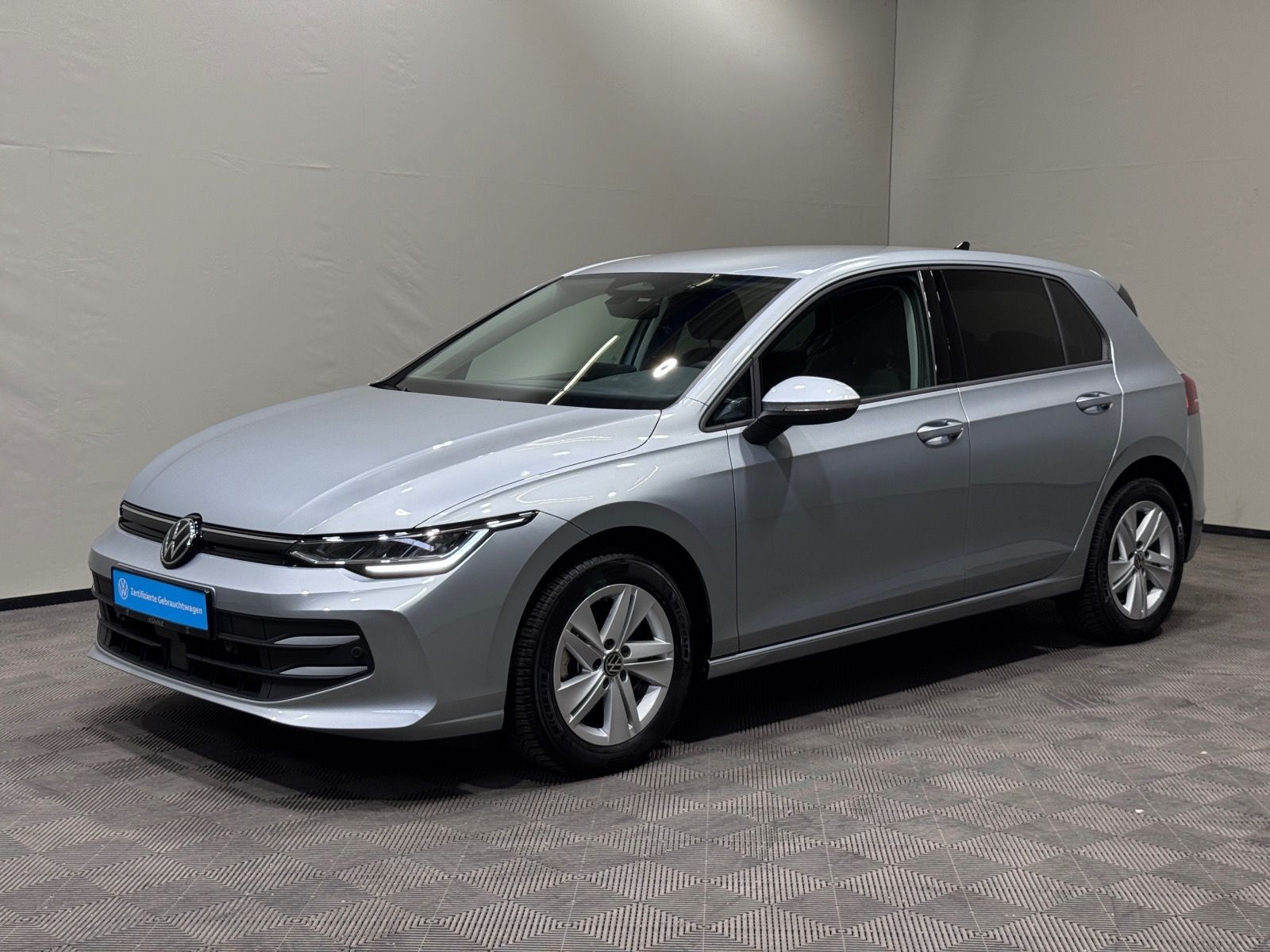 Volkswagen Golf Life 1.5 TSI LED ACC RÜKA APP-CONNECT DAB foto 2