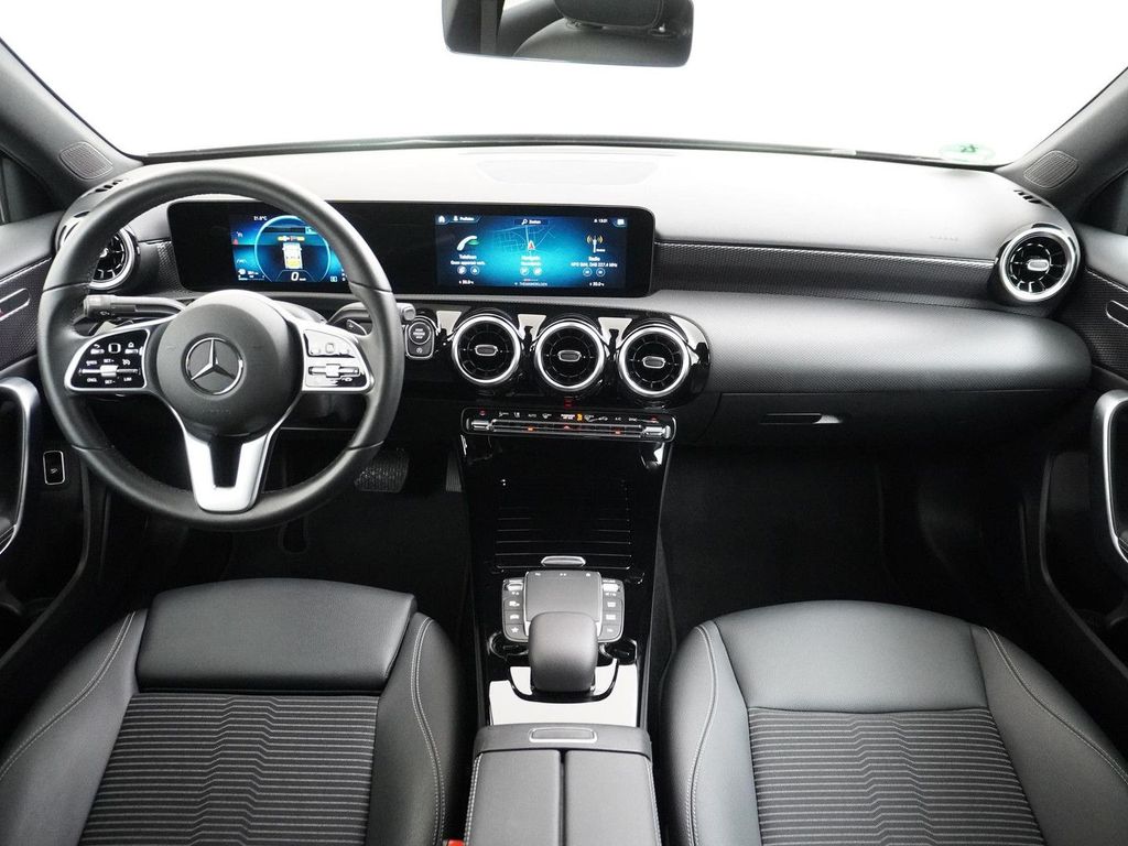 Mercedes-Benz A 180 Limousine Luxury Line | Achteruitrij kamer