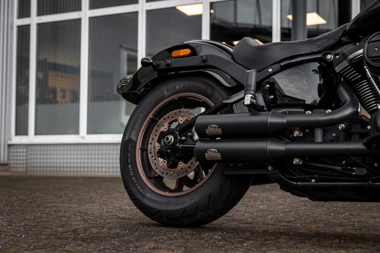 Fahrzeugabbildung Harley-Davidson LOW RIDER S FXLRS CLUBSTYLE - Jekill & Hyde