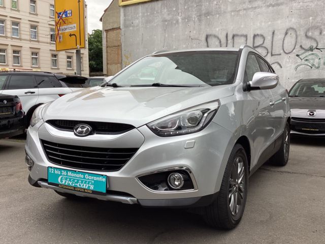 Hyundai ix35 Trend 2WD Automatik Navi Teilleder