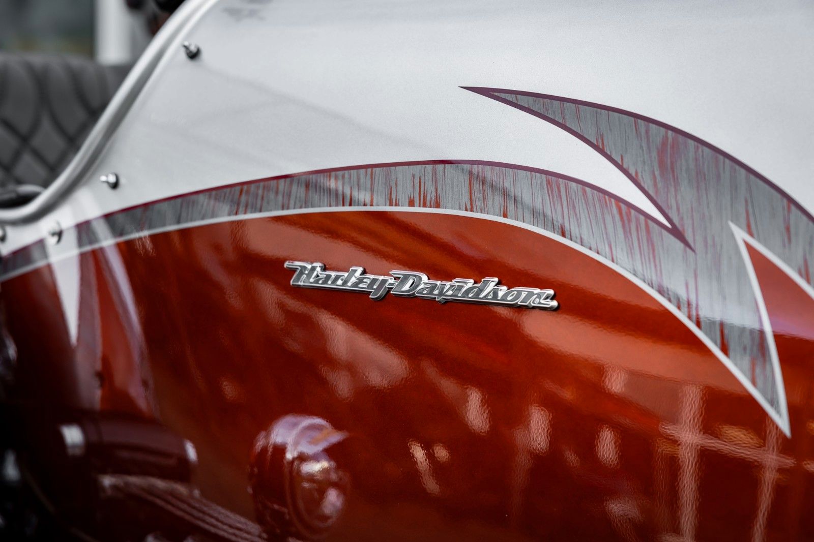 Fahrzeugabbildung Harley-Davidson FLHTKSE CVO E-Glide - V-Triebwerk Gespann