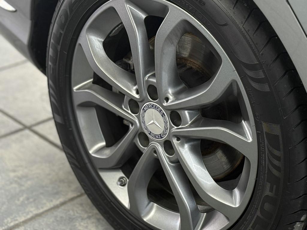 Mercedes-Benz C 180 CGI Avantgarde, Leder, GSHD, 7G, Sitzheiz.