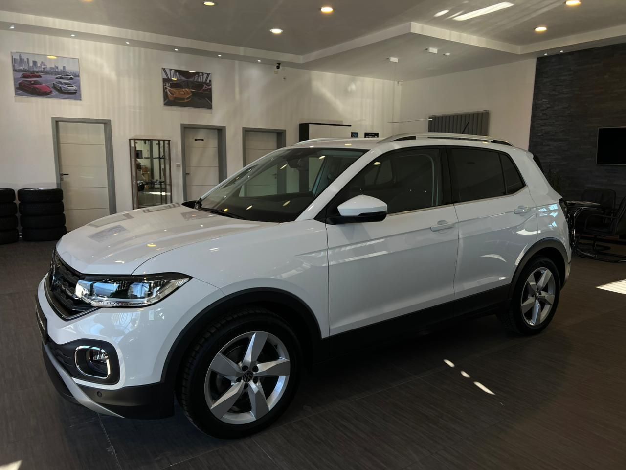 VW T-CROSS 1.0TSI*NAV*MATR*PDC*SHZ*17"DAB*1-HAND
