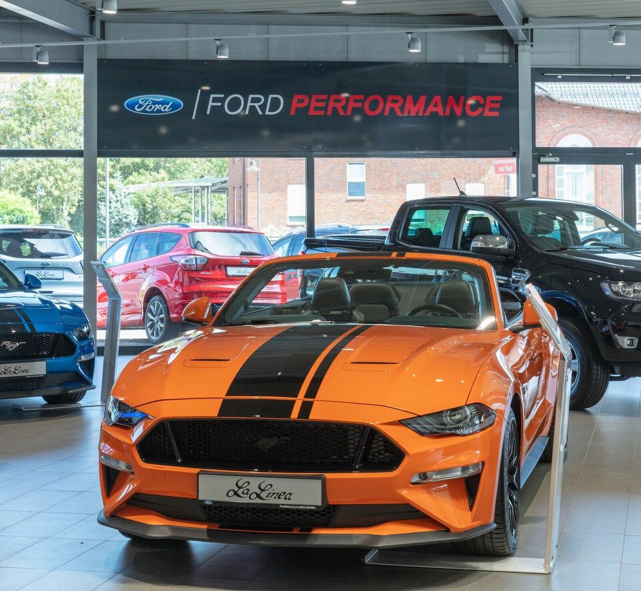 showroom-image-top