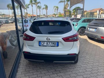 Nissan Qashqai - 4