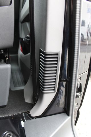 Volkswagen T6.1 Kombi 150PS LED Standhzg Campervorbereitung