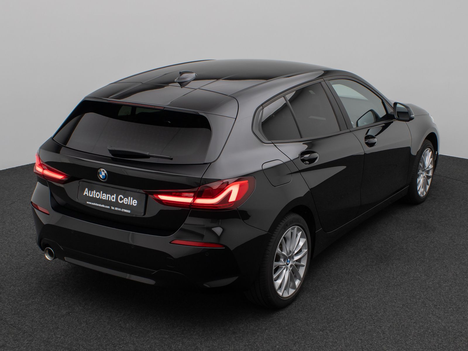 Fahrzeugabbildung BMW 118i DAB WLAN PDC Geschwindigkeitsreg Sport LED