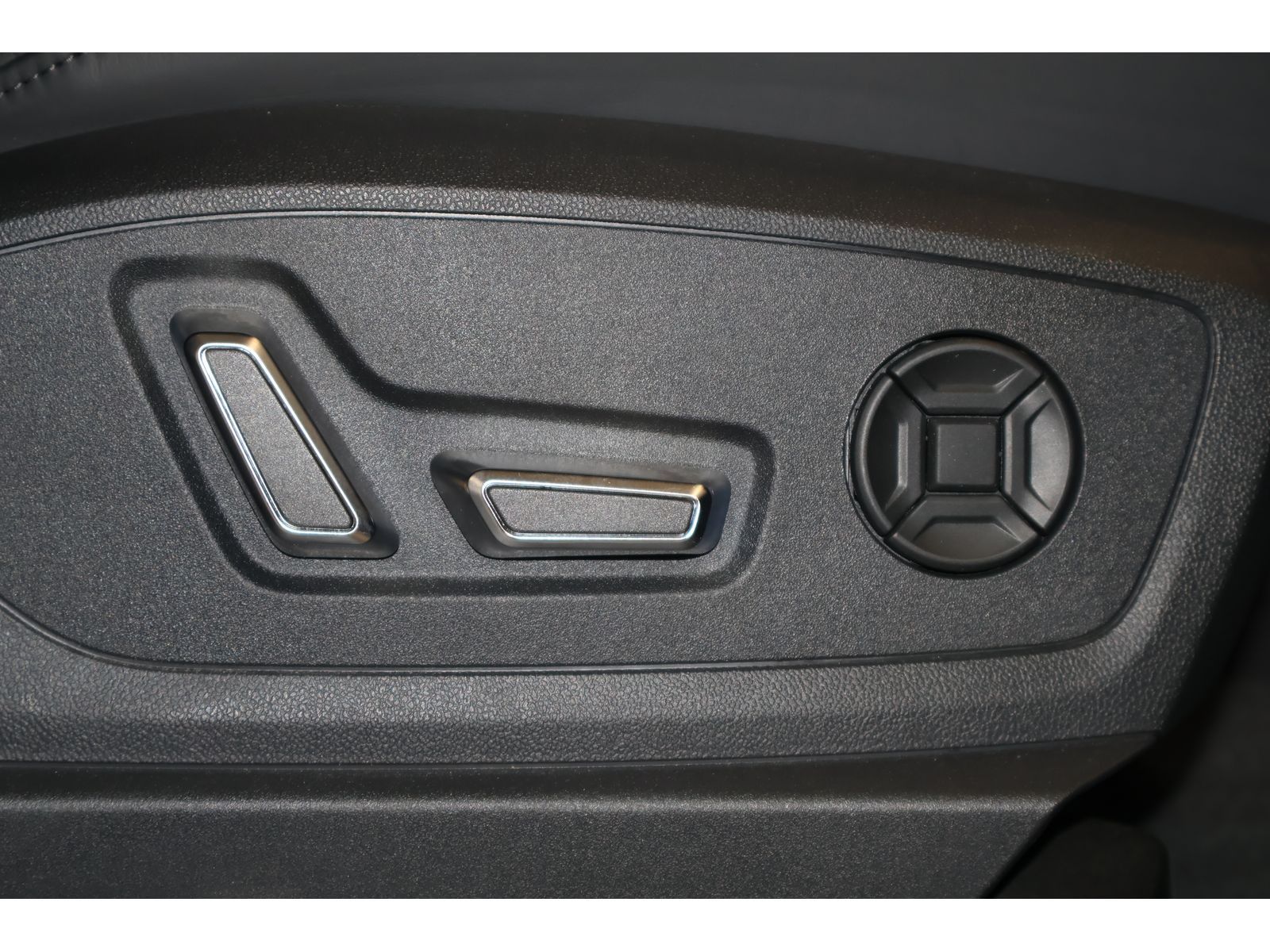 Audi Q8 e-tron - Bild 19