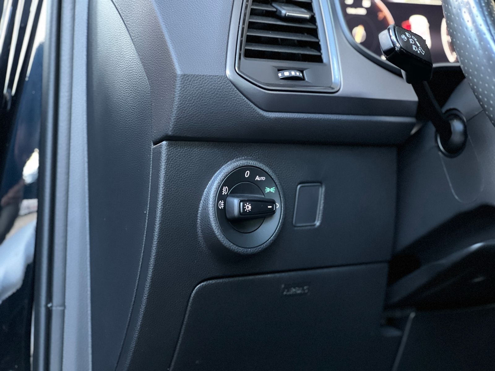 Fahrzeugabbildung CUPRA ATECA Limited Edition MY21 4Drive PANO NAV LEDER