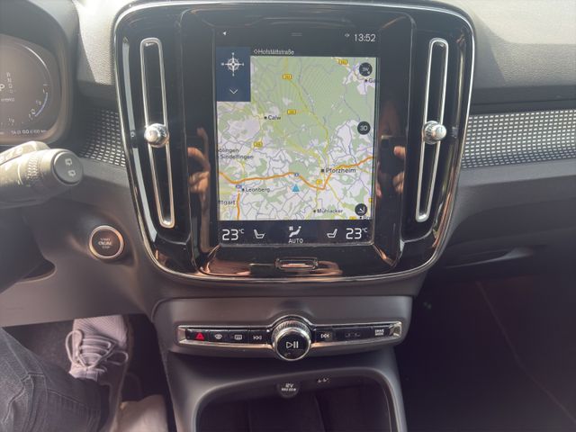 Volvo XC40 R Design Recharge Plug-In Hybrid 2WD