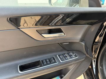Jaguar XF S JB Lim. 280kW AWD|Meridian|MOTORSCHADEN!