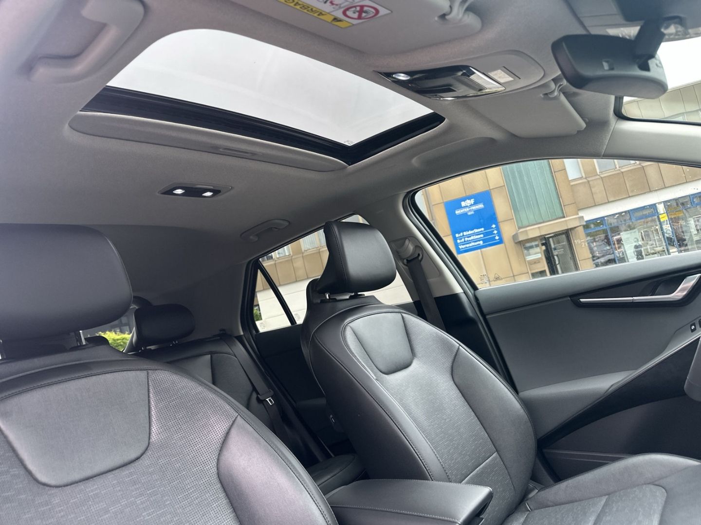 Fahrzeugabbildung Kia Niro EV Inspiration Wärmepumpe+ Navi+ Schiebedac