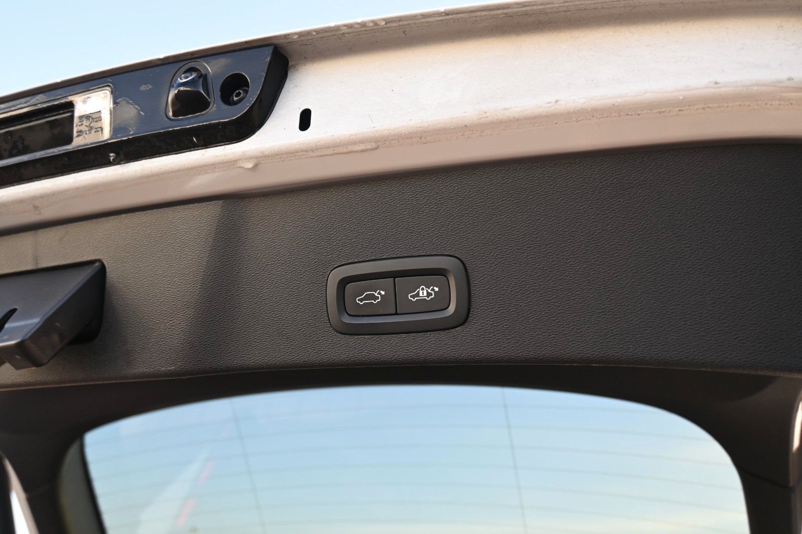 Fahrzeugabbildung Volvo C40 Recharge Pure Electric Plus *LED*STHZ*BLIS