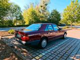 Mercedes-Benz Mercedes Benz 230E W124 - Mercedes-Benz E 230: W124